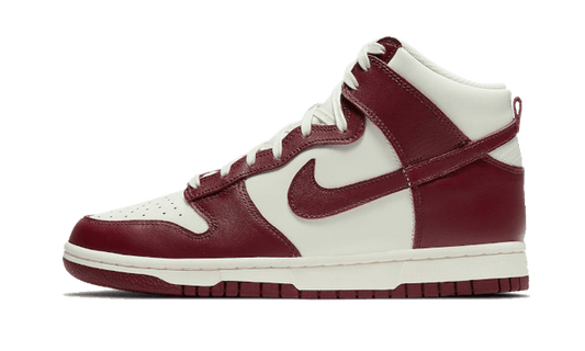 Nike Dunk High Sail Team Red (Women's) — Livraison 24h depuis la Belgique — Luve Sneakers