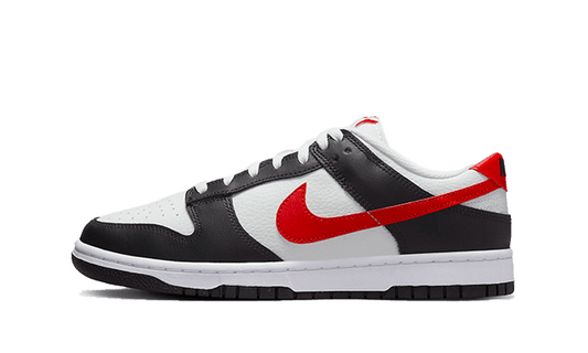 Nike Dunk Low Retro Red Swoosh Panda pointure 45 neuve et authentique, prix under-market, livraison rapide en Belgique – Luve Sneakers