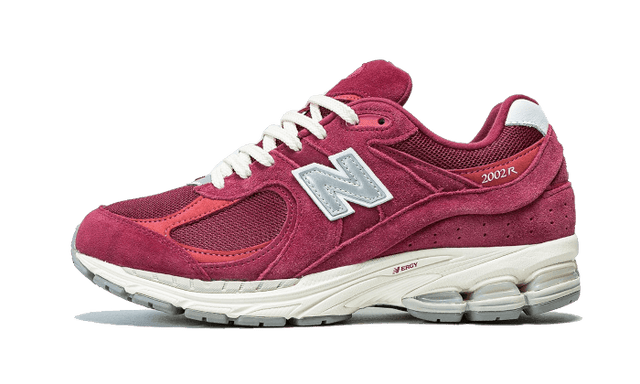 New Balance 2002R Suede Pack Red Wine — Livraison 24h depuis la Belgique — Luve Sneakers