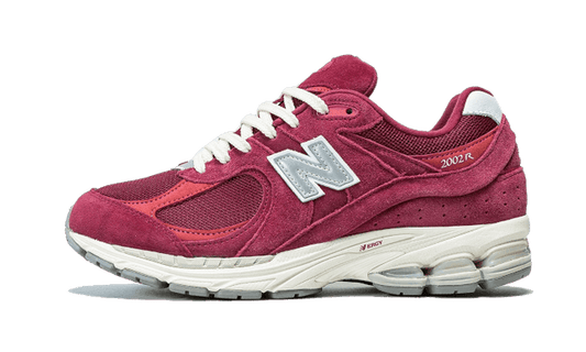 New Balance 2002R Suede Pack Red Wine — Livraison 24h depuis la Belgique — Luve Sneakers