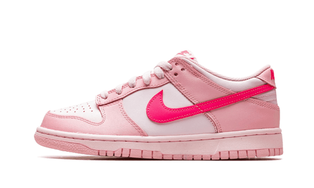 Nike Dunk Low Triple Pink (Barbie) — Livraison 24h depuis la Belgique — Luve Sneakers