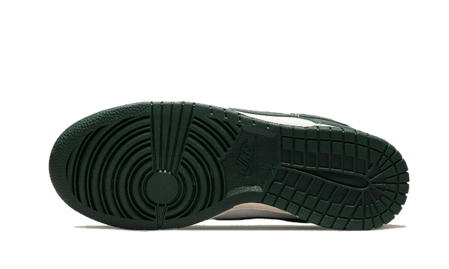 Nike Dunk Low Vintage Green — Bons prix — Luve Sneakers
