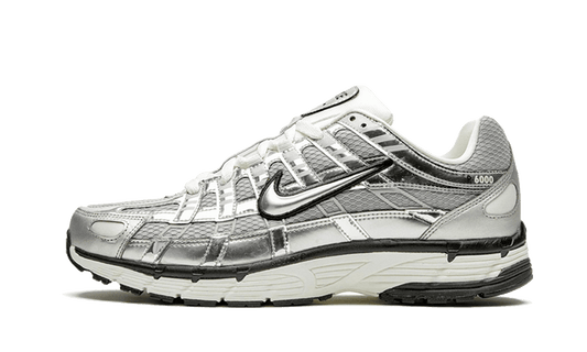 Nike P-6000 Metallic Silver — Livraison 24h depuis la Belgique — Luve Sneakers