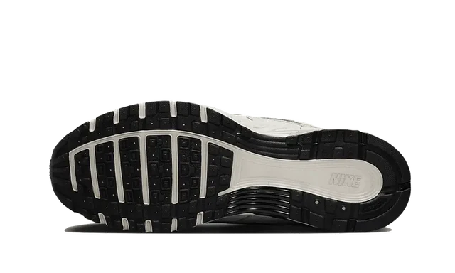 Nike P-6000 Platinum Tint Black — Bons prix — Luve Sneakers