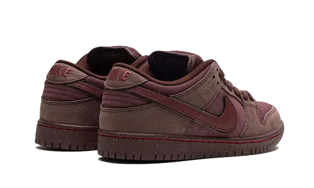 Nike SB Dunk Low City Of Love Burgundy Crush — Bons prix — Luve Sneakers