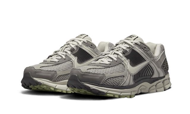 Nike Zoom Vomero 5 Cobblestone — Authentiques & neuves — Luve Sneakers