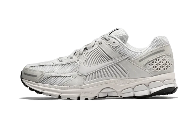 Nike Zoom Vomero 5 Vast Grey — Livraison 24h depuis la Belgique — Luve Sneakers