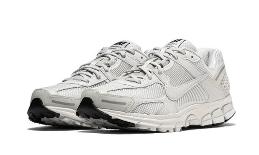 Nike Zoom Vomero 5 Vast Grey — Authentiques & neuves — Luve Sneakers